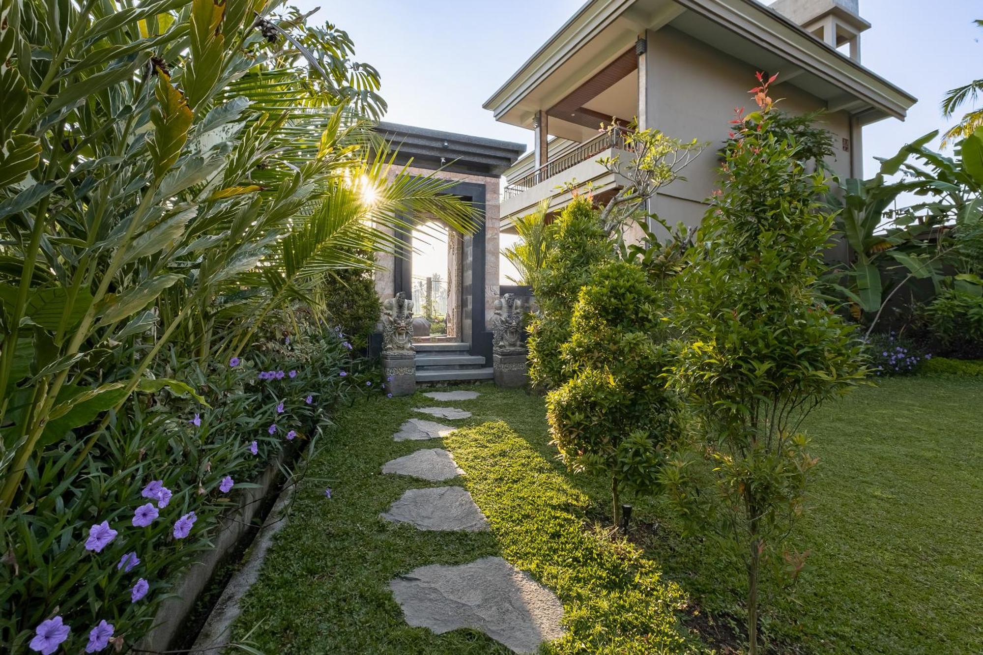 Gynandha Ubud Cottage ภายนอก รูปภาพ